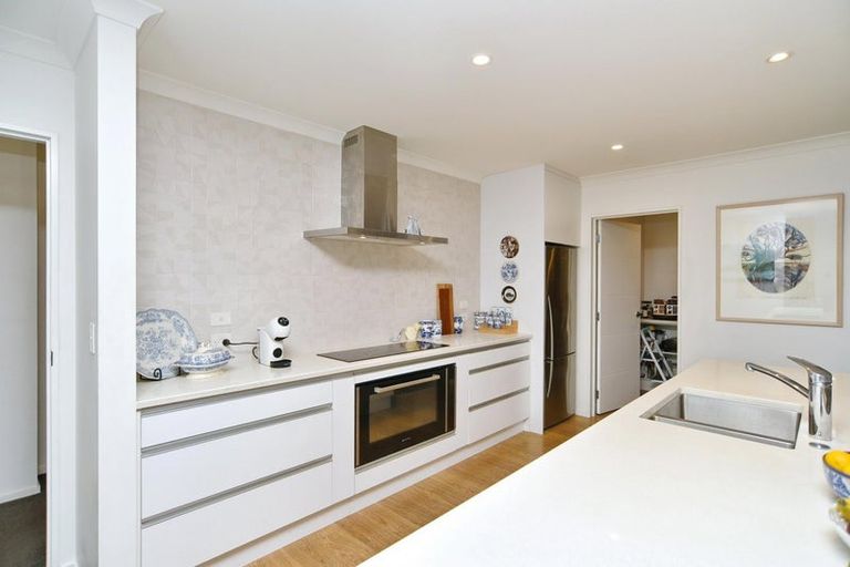 Photo of property in 32 Te Whenu Crescent, Marshland, Christchurch, 8083