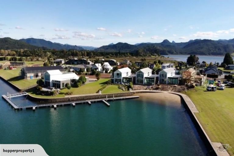 Photo of property in 126 Motu Hei, Pauanui, Hikuai, 3579