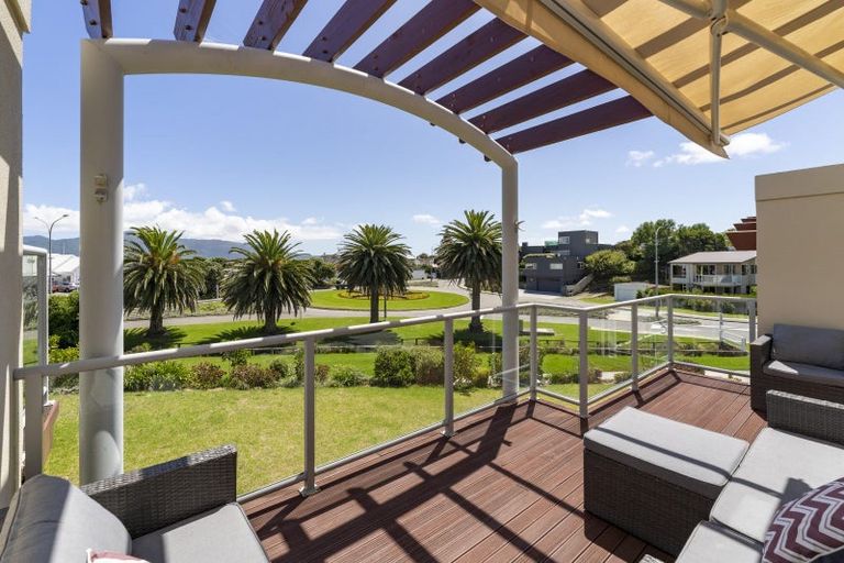 Photo of property in 4/1 Marine Parade, Paraparaumu Beach, Paraparaumu, 5032