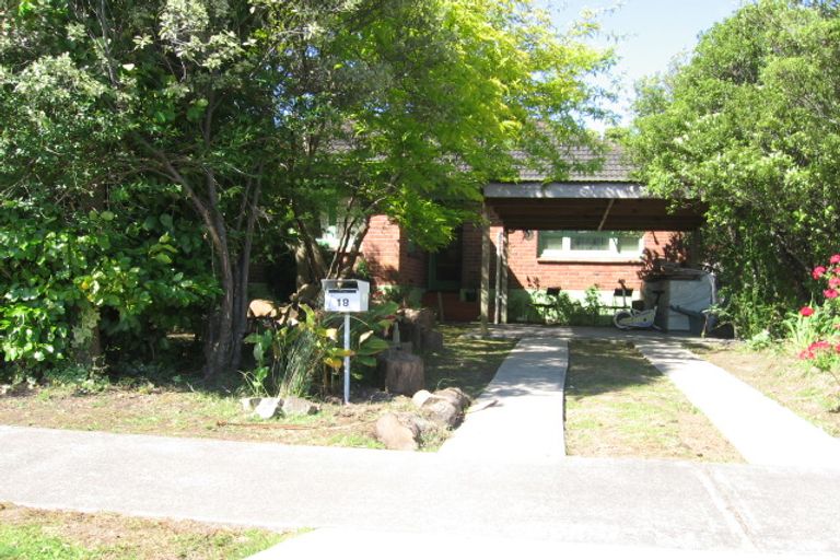 Photo of property in 18 Kenderdine Road, Papatoetoe, Auckland, 2025