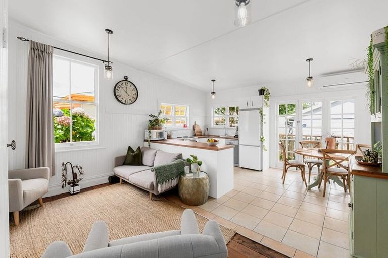 Photo of property in 10 Claude Street, Fairfield, Hamilton, 3214