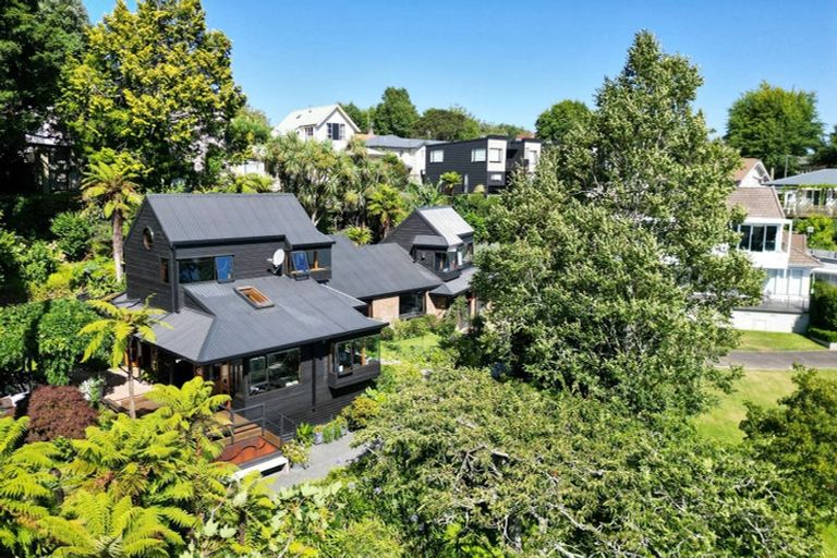 Photo of property in 1b Wellington Street, Hamilton East, Hamilton, 3216