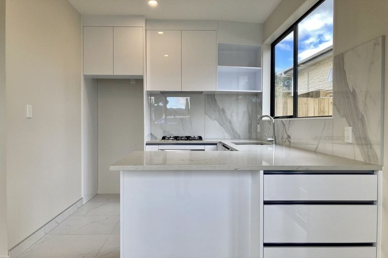 Photo of property in 15a Garelja Road, Henderson, Auckland, 0612