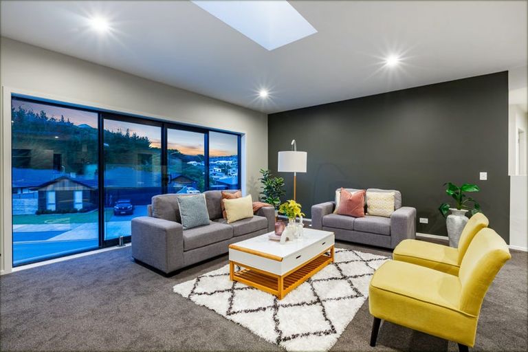 Photo of property in 4 Tradewinds Drive, Whitby, Porirua, 5024