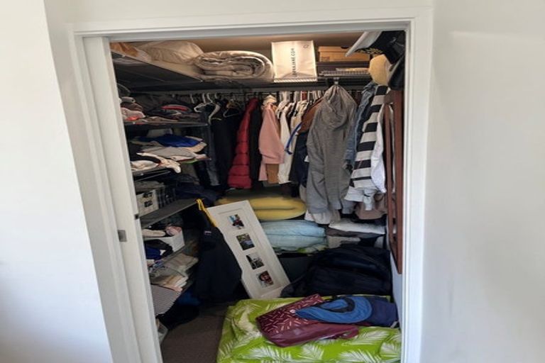 Photo of property in 3/27 Stanley Road, Glenfield, Auckland, 0629