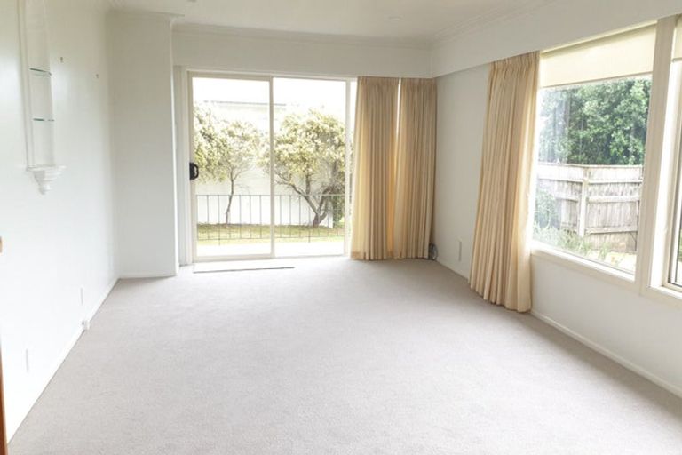 Photo of property in 2/25 Kitchener Road, Takapuna, Auckland, 0622