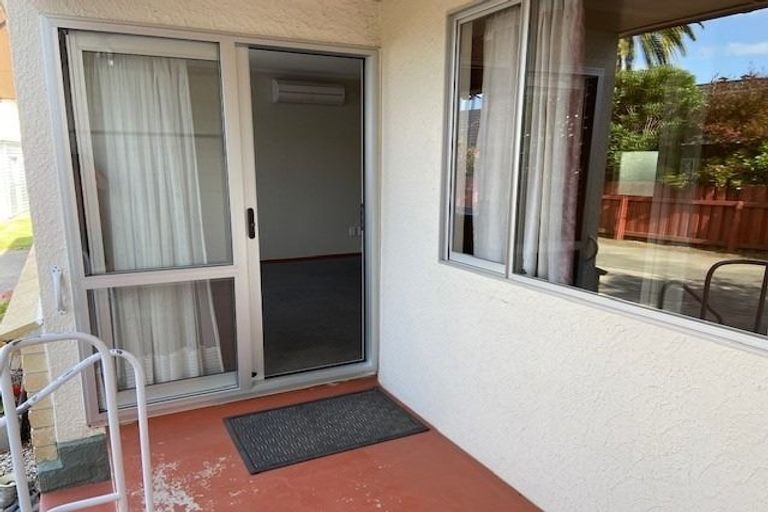 Photo of property in 3/168 Gloucester Street, Taradale, Napier, 4112