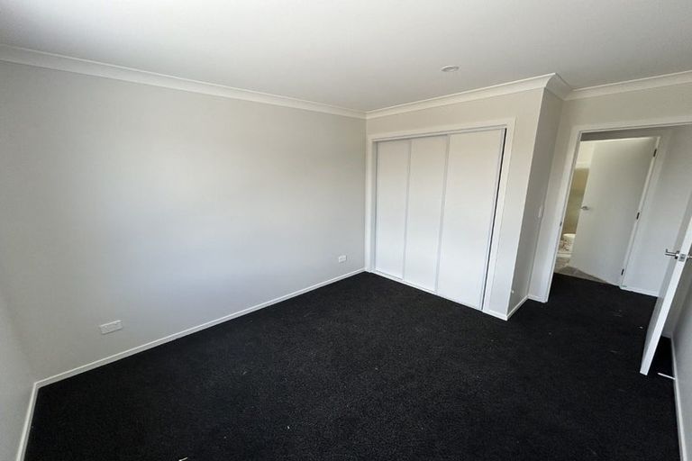 Photo of property in 42 Evergreen Parade, Rosehill, 2113