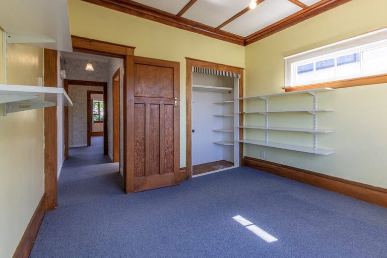 Photo of property in 49 Waverley Street, Waipawa, 4210