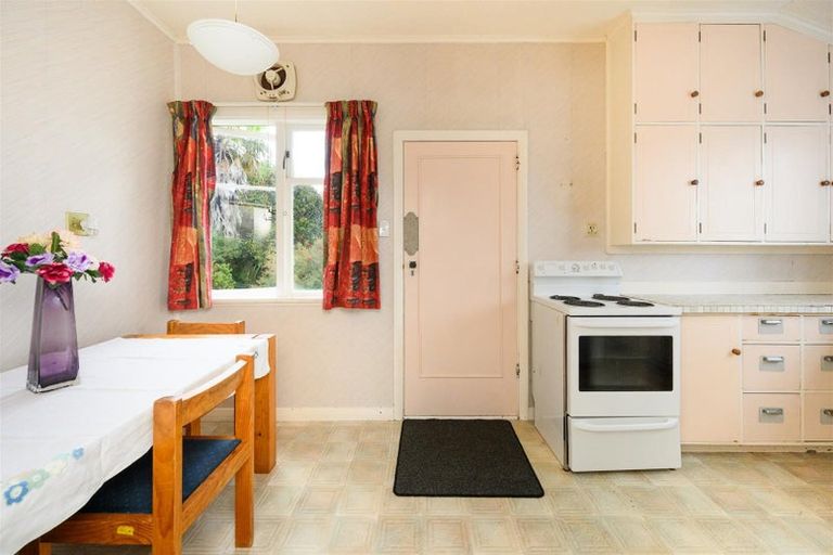 Photo of property in 19 Morris Street, Marton, 4710