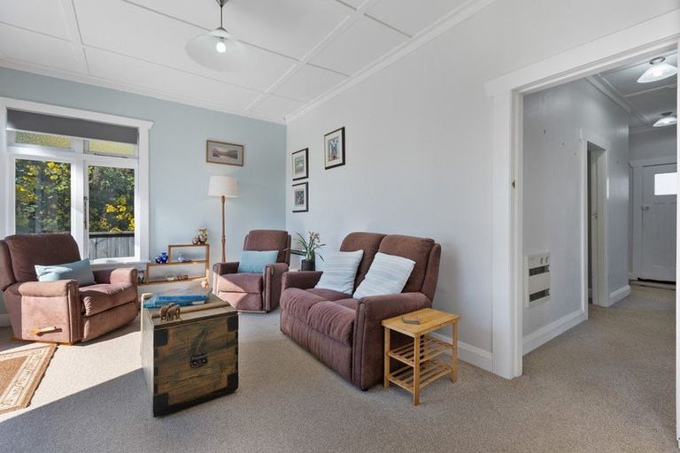 Photo of property in 3a Tupoki Street, Glen Avon, New Plymouth, 4312