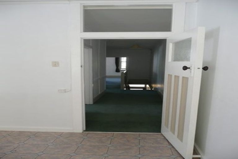 Photo of property in 185 Shakespeare Road, Bluff Hill, Napier, 4110