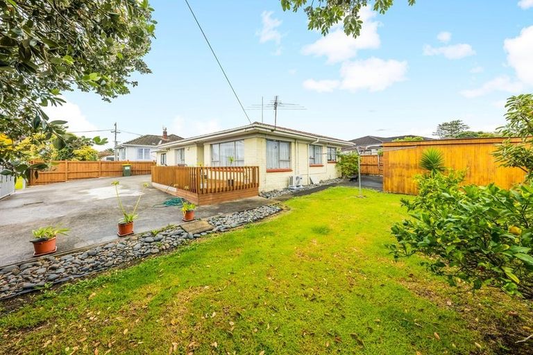 Photo of property in 2/2a Hutt Road, Manurewa, Auckland, 2102