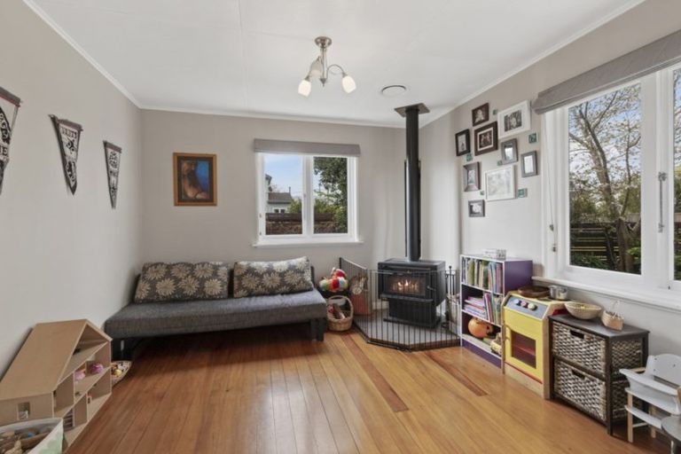 Photo of property in 366a Waiwhetu Road, Fairfield, Lower Hutt, 5011