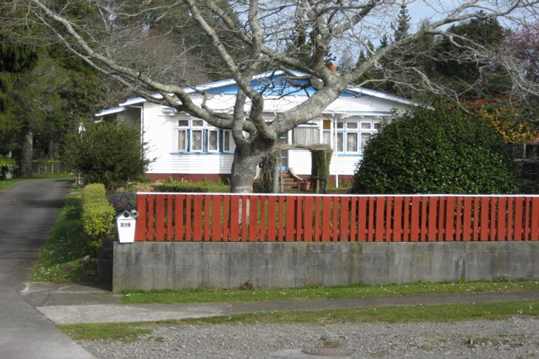 Photo of property in 219 Regan Street, Stratford, 4332