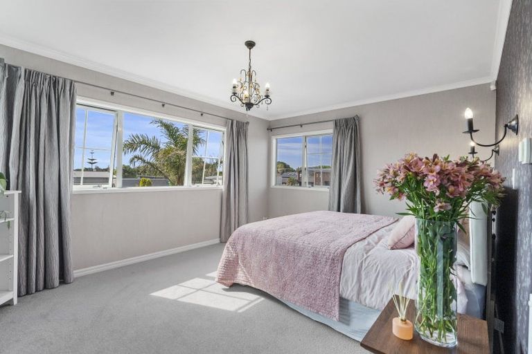 Photo of property in 2 Excelsa Place, Papamoa Beach, Papamoa, 3118