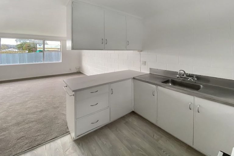 Photo of property in 1/359 George Street, Stokes Valley, Lower Hutt, 5019