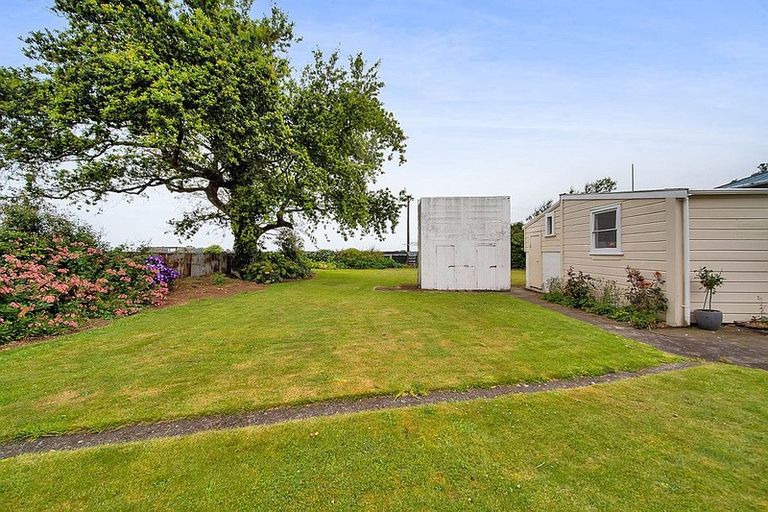 Photo of property in 242 Turuturu Road, Hawera, 4674