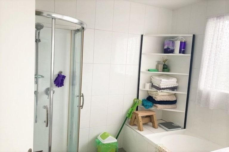 Photo of property in 306 Pakuranga Road, Pakuranga Heights, Auckland, 2010