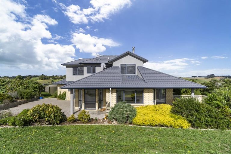 Photo of property in 139 Ostrich Farm Road, Pukekohe, 2676