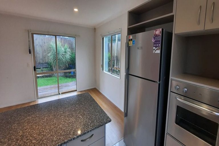 Photo of property in 2a Gallony Avenue, Massey, Auckland, 0614