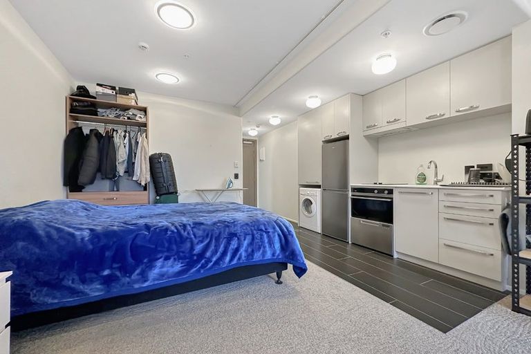 Photo of property in 108/3u Roxburgh Street, Mount Victoria, Wellington, 6011
