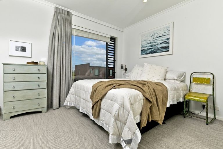Photo of property in 12 Flounder Road, Hobsonville, Auckland, 0616