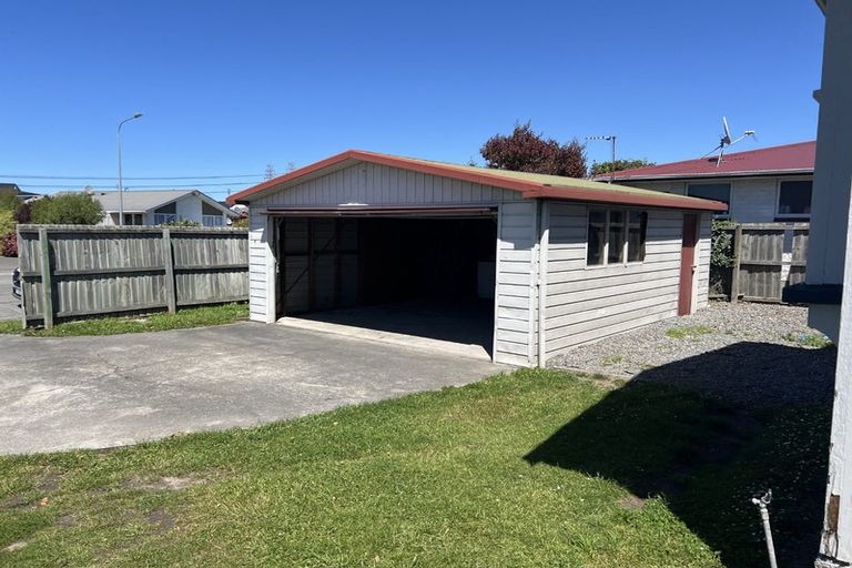 Photo of property in 42 Lyndon Street, Riccarton, Christchurch, 8041