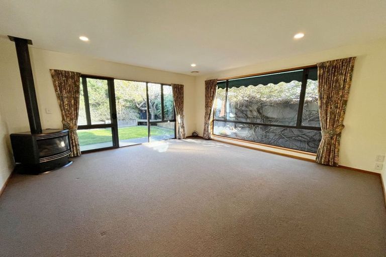 Photo of property in 82 Middleton Road, Upper Riccarton, Christchurch, 8041