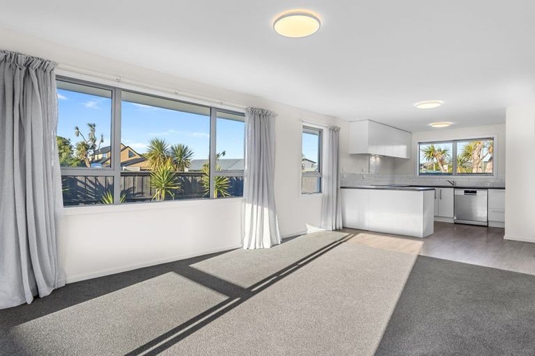 Photo of property in 186a Rocking Horse Road, Southshore, Christchurch, 8062