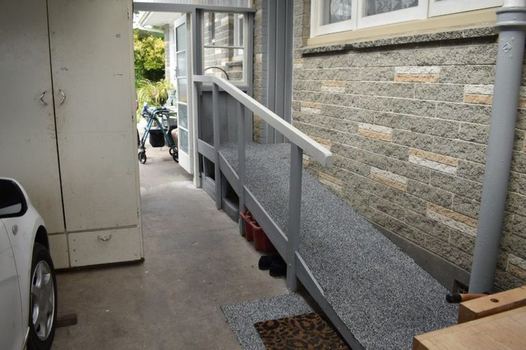 Photo of property in 146 Brougham Street, Westport, 7825