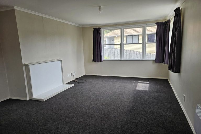 Photo of property in 33 Awarua Street, Elsdon, Porirua, 5022