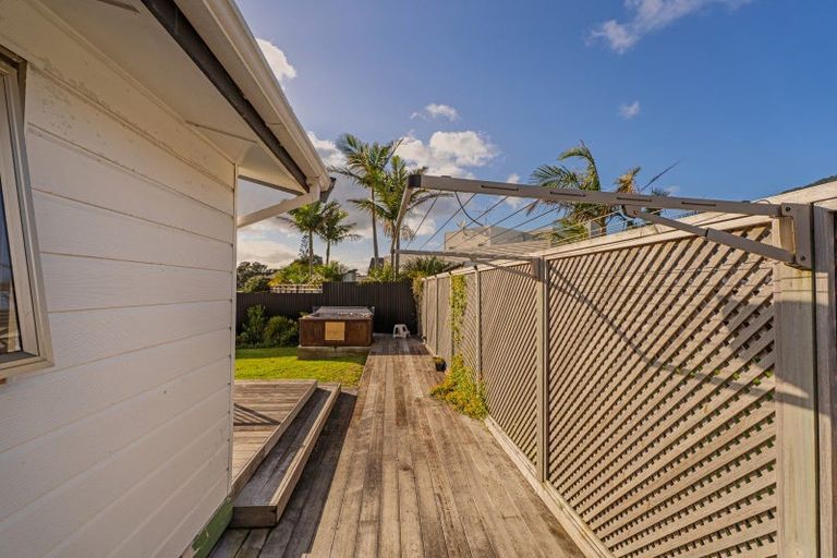 Photo of property in 6 Winderton Way, Pauanui, Hikuai, 3579