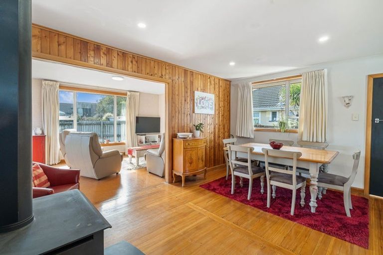 Photo of property in 14 Claxton Place, Saint Martins, Christchurch, 8022