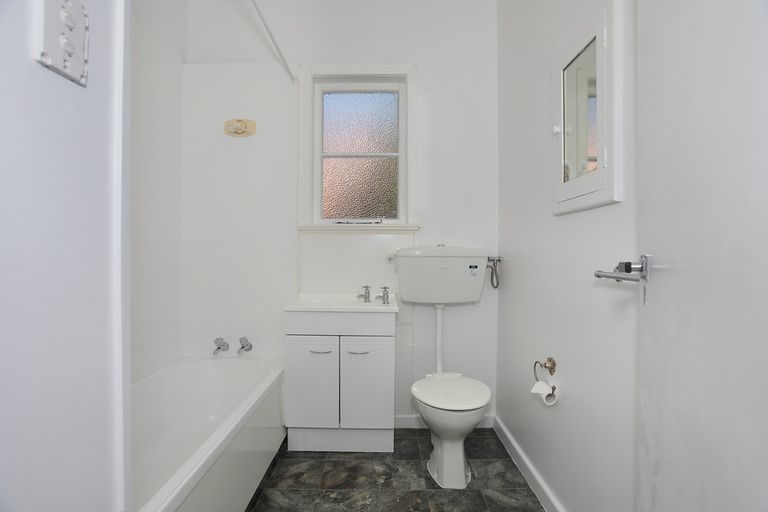 Photo of property in 6/185 Fitzherbert Avenue, West End, Palmerston North, 4410