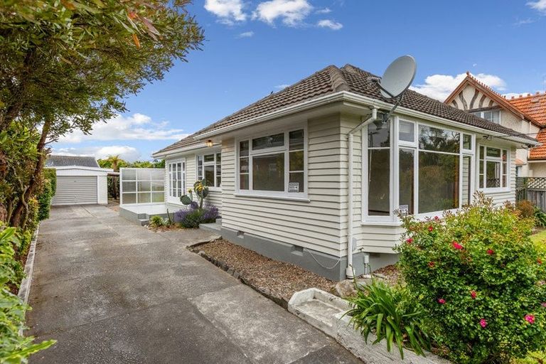Photo of property in 178 Wilsons Road, Saint Martins, Christchurch, 8022