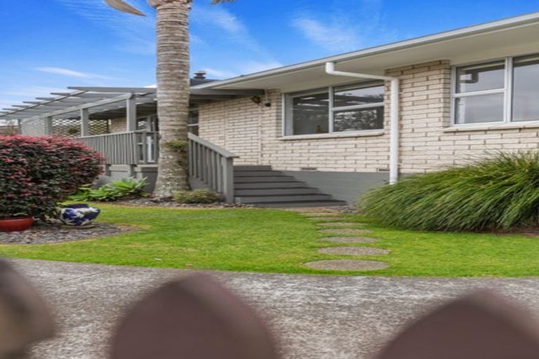 Photo of property in 10 Mountbatten Place, Te Puke, 3119