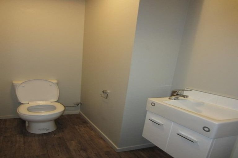 Photo of property in 108u8 Old Farm Road, Hamilton East, Hamilton, 3216