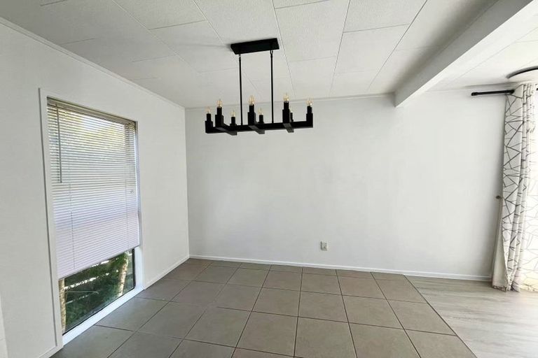 Photo of property in 68 Kaipatiki Road, Glenfield, Auckland, 0629