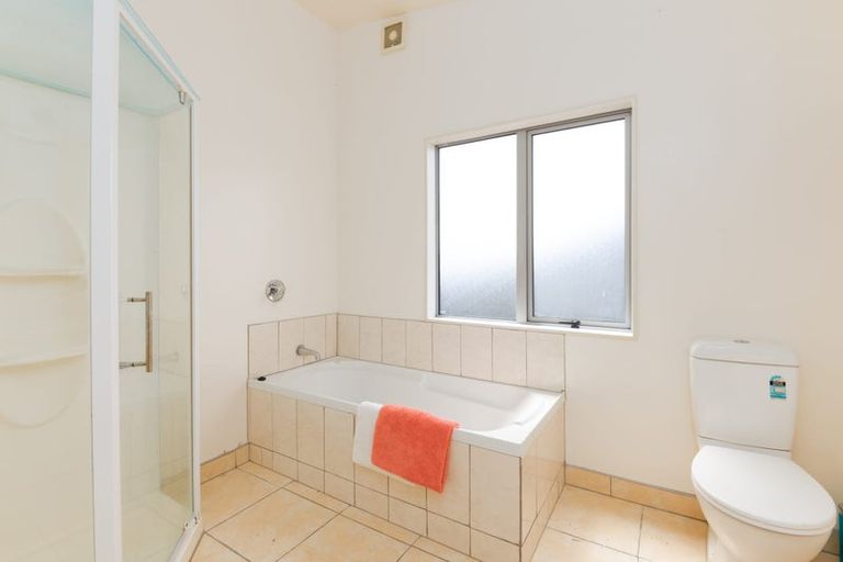 Photo of property in 40c Cunliffe Street, Johnsonville, Wellington, 6037