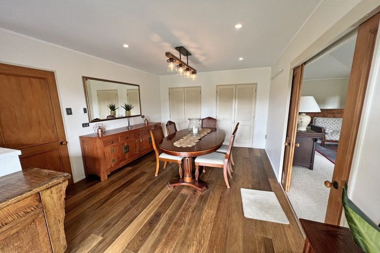 Photo of property in 66 Hamilton Road, Dannevirke, 4976