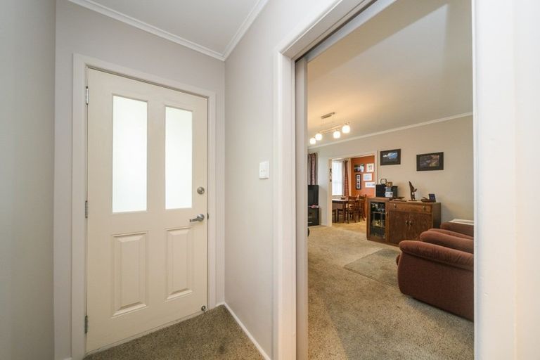 Photo of property in 19 Piper Place, Roslyn, Palmerston North, 4414