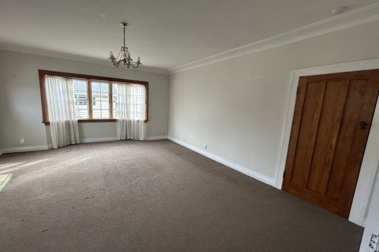 Photo of property in 227 The Parade, Island Bay, Wellington, 6023