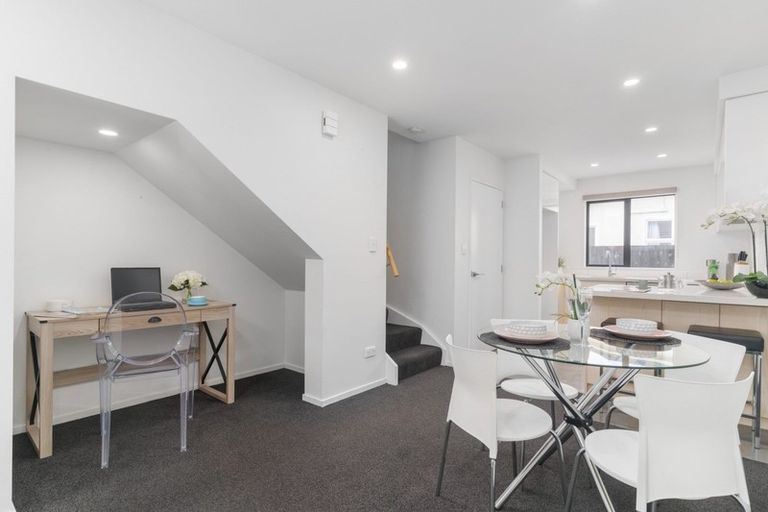 Photo of property in 8c Defoe Place, Waltham, Christchurch, 8023