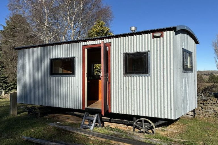 Photo of property in 2 Hill Street, Macraes, Palmerston, 9483