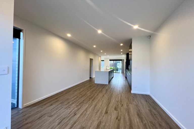 Photo of property in 9 Gunn Way, Hobsonville, Auckland, 0616