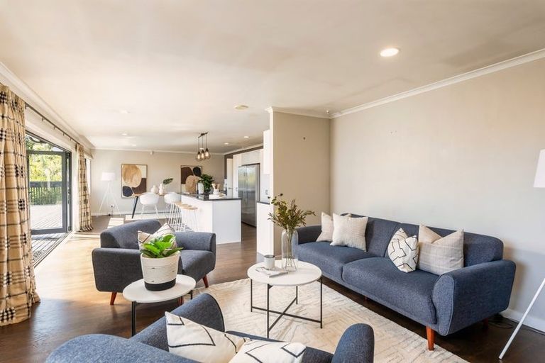 Photo of property in 61a Fairmount Road, Titirangi, Auckland, 0604