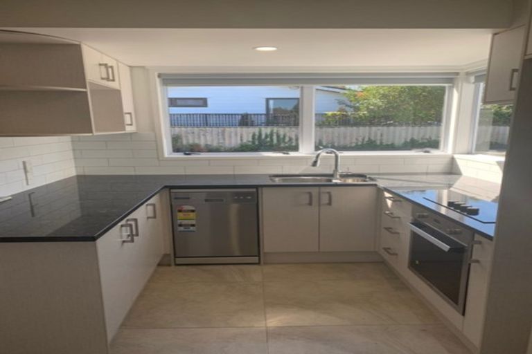 Photo of property in 3/55 Newington Road, Henderson, Auckland, 0612