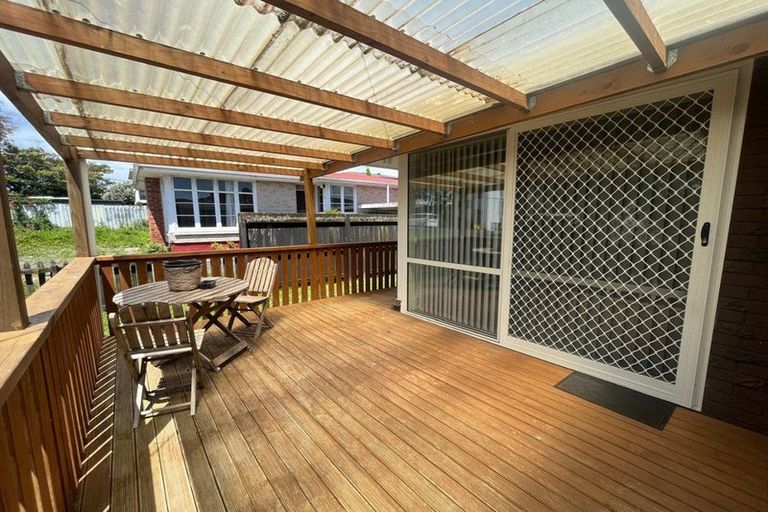 Photo of property in 25 Astley Avenue, New Lynn, Auckland, 0600