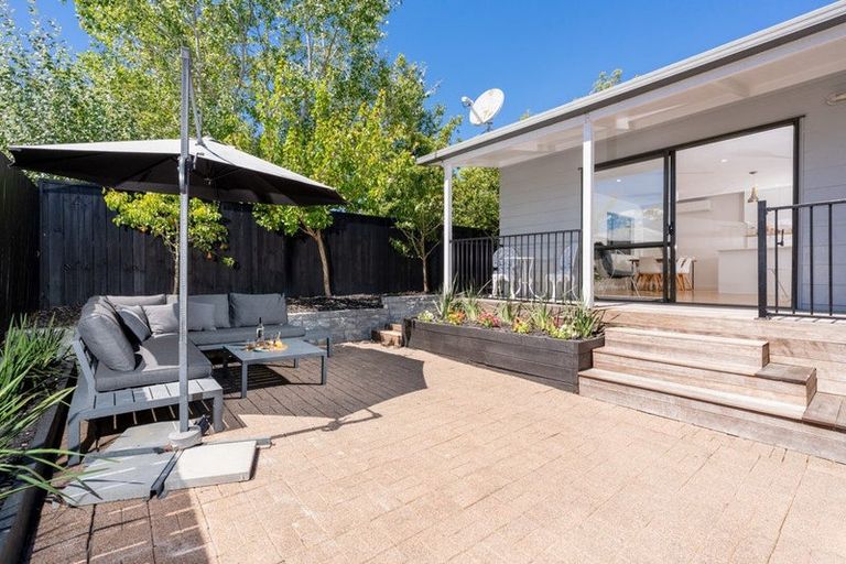 Photo of property in 69a Kervil Avenue, Te Atatu Peninsula, Auckland, 0610